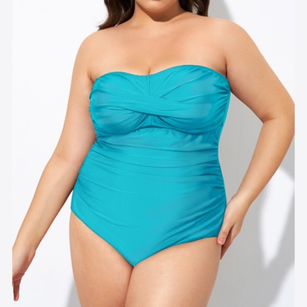 Meet Curve Strapless twist front bandeau swimsuit 2X